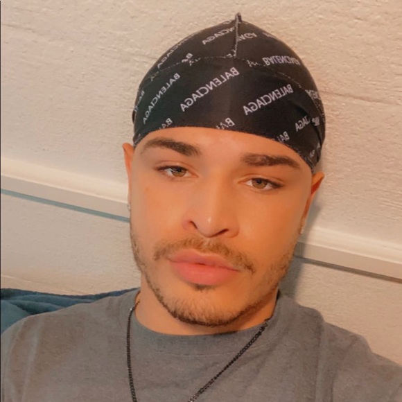 Meet your Posher, Aaron - Picture 1 of 1